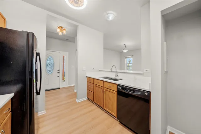 $649,900 | 3769 South Lake Park Avenue, Chicago, IL 60653