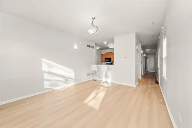 $649,900 | 3769 South Lake Park Avenue, Chicago, IL 60653