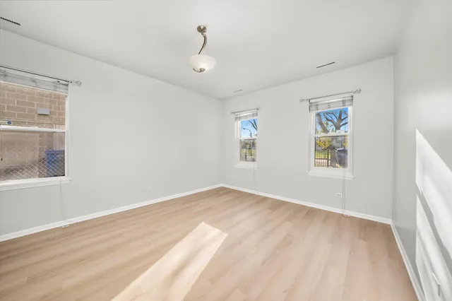 $649,900 | 3769 South Lake Park Avenue, Chicago, IL 60653