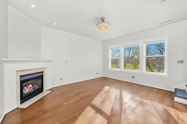 $649,900 | 3769 South Lake Park Avenue, Chicago, IL 60653