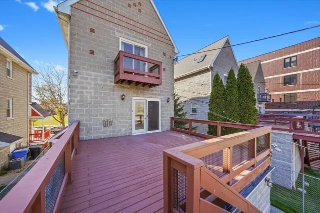 $649,900 | 3769 South Lake Park Avenue, Chicago, IL 60653