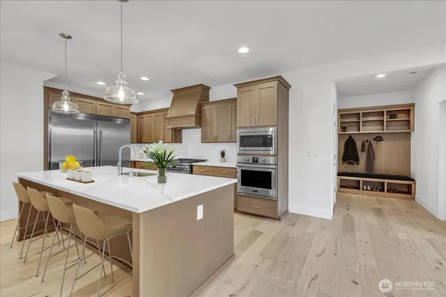 $899,950 | 7701 Ruby Drive Southwest, Lakewood, WA 98498