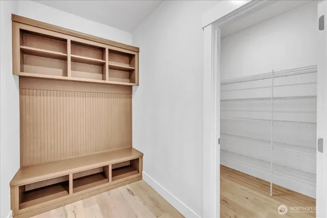 $899,950 | 7701 Ruby Drive Southwest, Lakewood, WA 98498