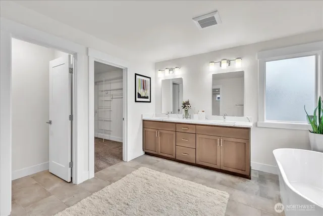 $899,950 | 7701 Ruby Drive Southwest, Lakewood, WA 98498