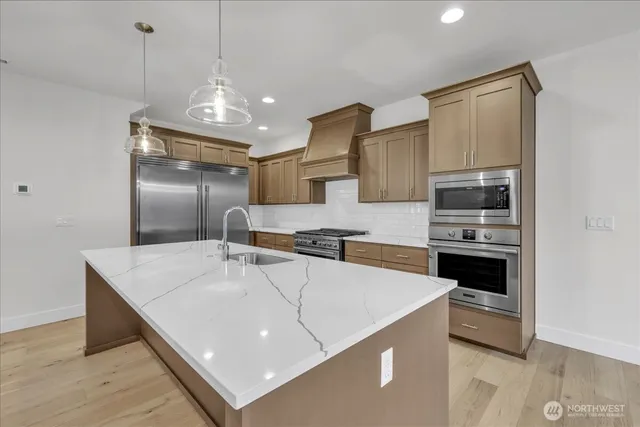 $899,950 | 7701 Ruby Drive Southwest, Lakewood, WA 98498