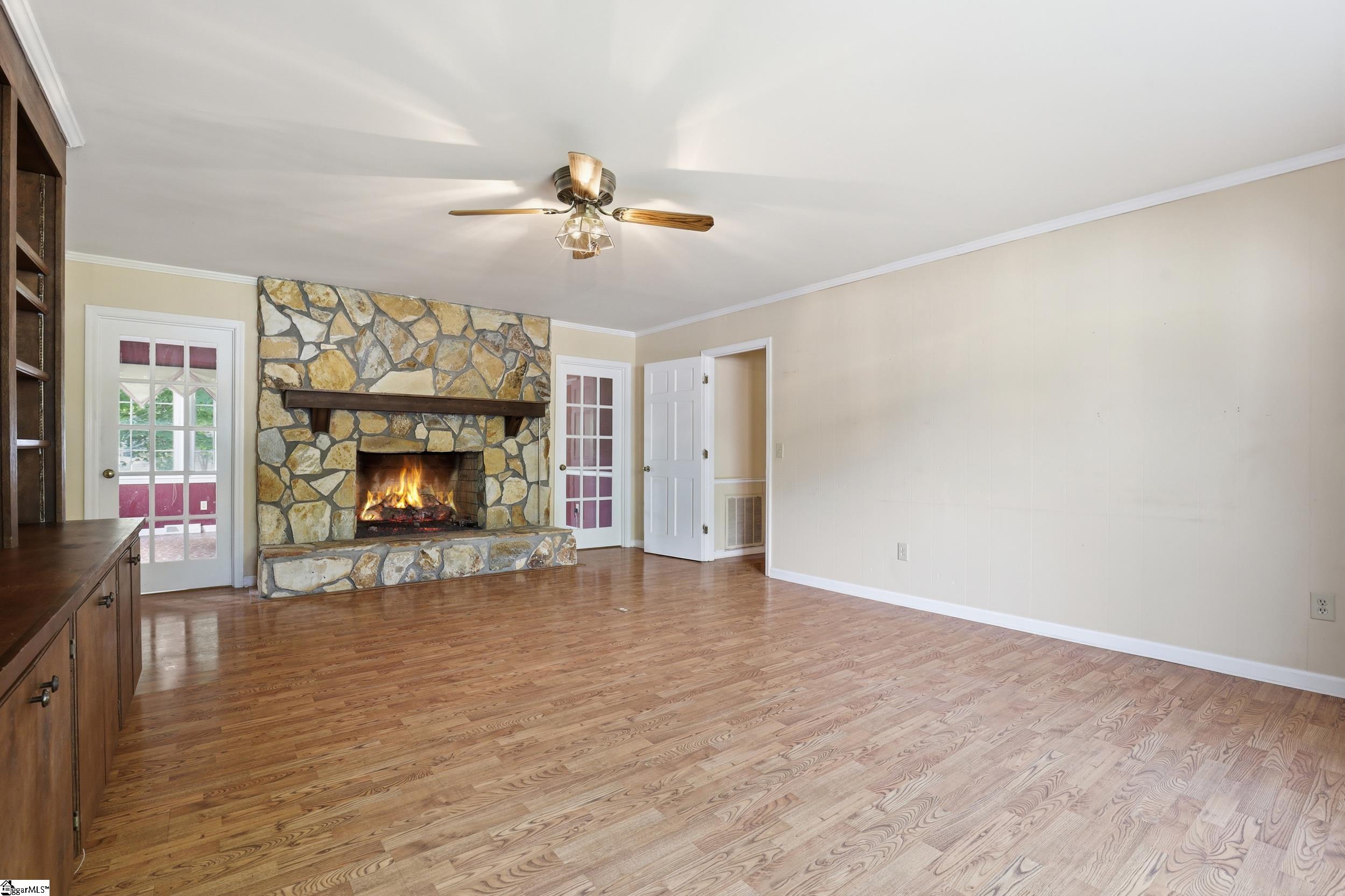 205 Huntington Road Easley, SC 29642 - Photo 3 of 35