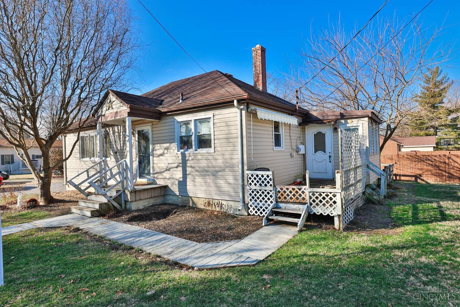 8203 Maineville Road Maineville, OH 45039 - Photo 2 of 24