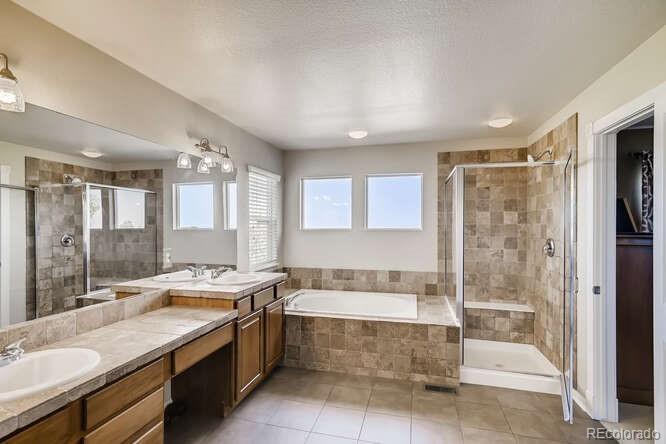 3143 Lynwood Avenue Highlands Ranch, CO 80126 - Photo 16 of 32 Gallery Image 16