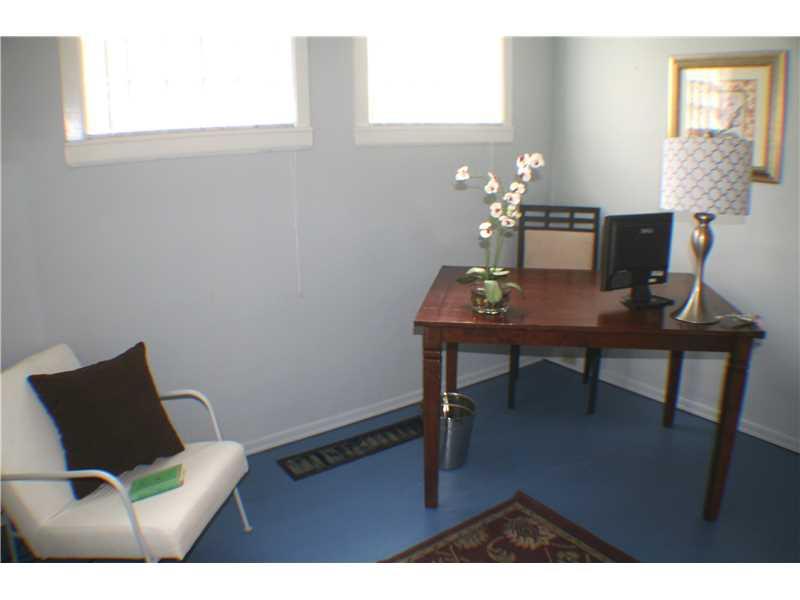 1415 Beaver Road Ambridge, PA 15003 - Photo 11 of 24 Den.