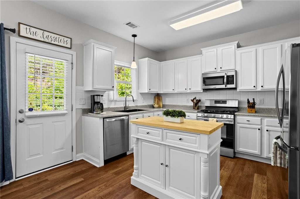 3922 Walnut Grove Way Gainesville, GA 30506 - Photo 11 of 31