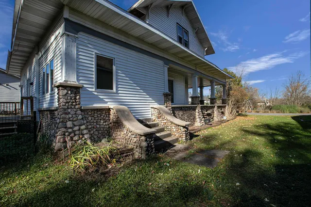 $220,000 | 623 Cedar Street, Tigerton, WI 54486