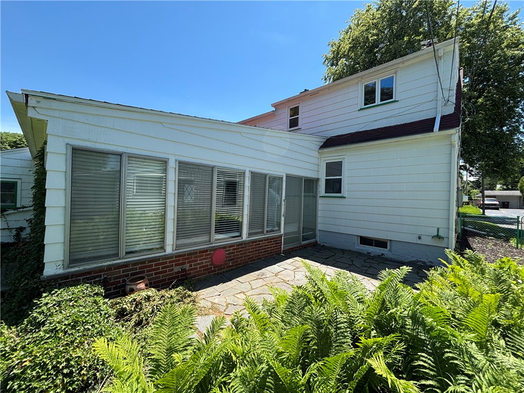 230 Desmond Road Greece, NY 14616 - Photo 7 of 33