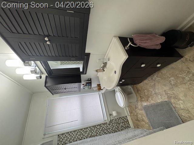 285 West Maple Road Clawson, MI 48017 - Photo 14 of 18