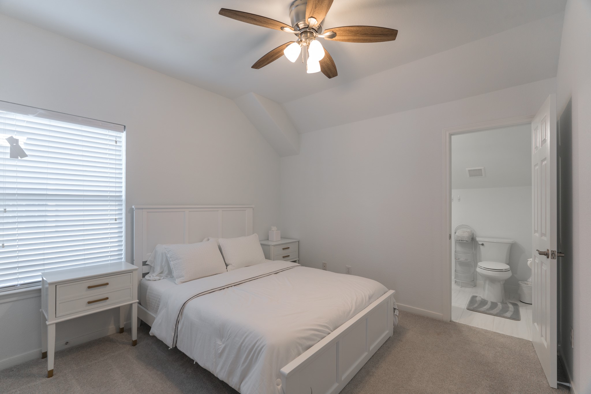 135 South Rocky Point Circle Spring, TX 77389 - Photo 32 of 39 Gallery Image 32