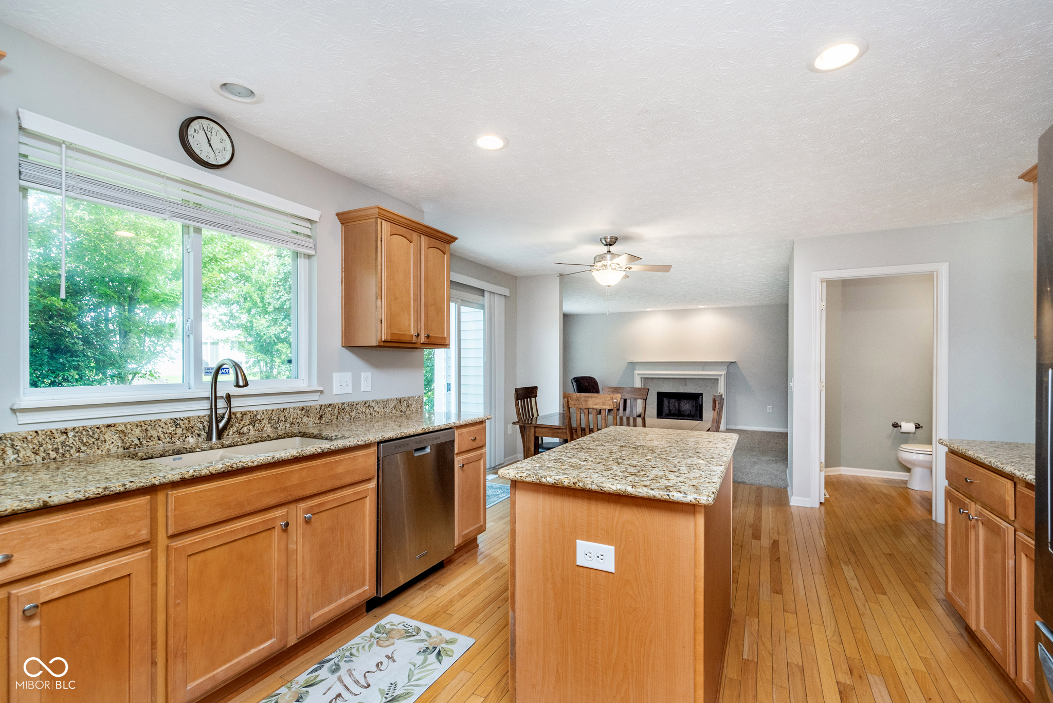 13986 Avalon E Drive Fishers, IN 46037 - Photo 18 of 41