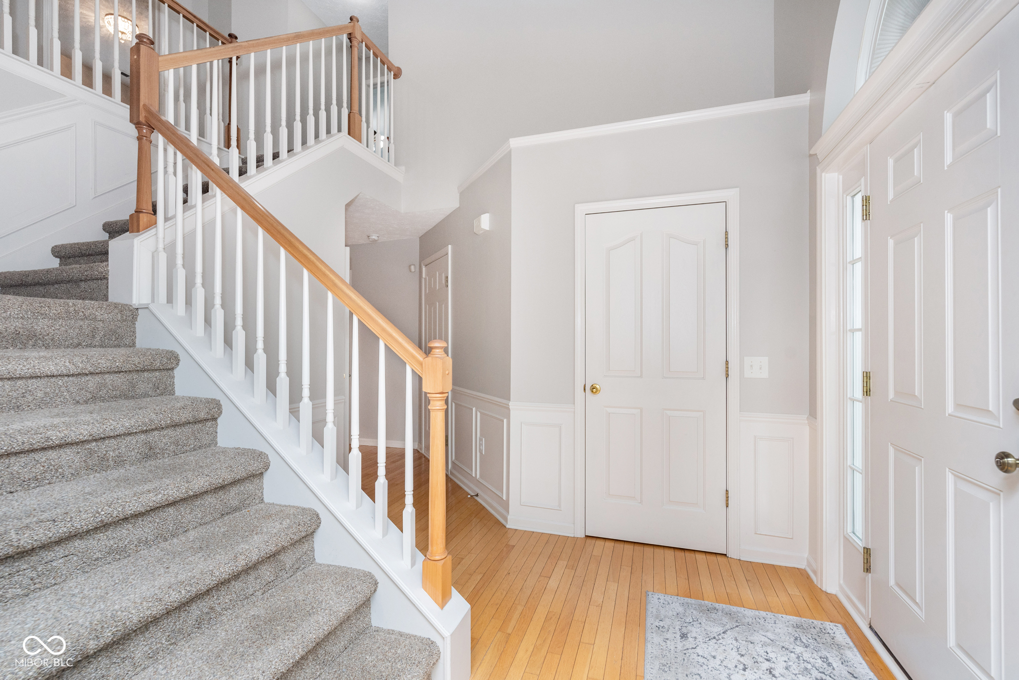 13986 Avalon E Drive Fishers, IN 46037 - Photo 3 of 41