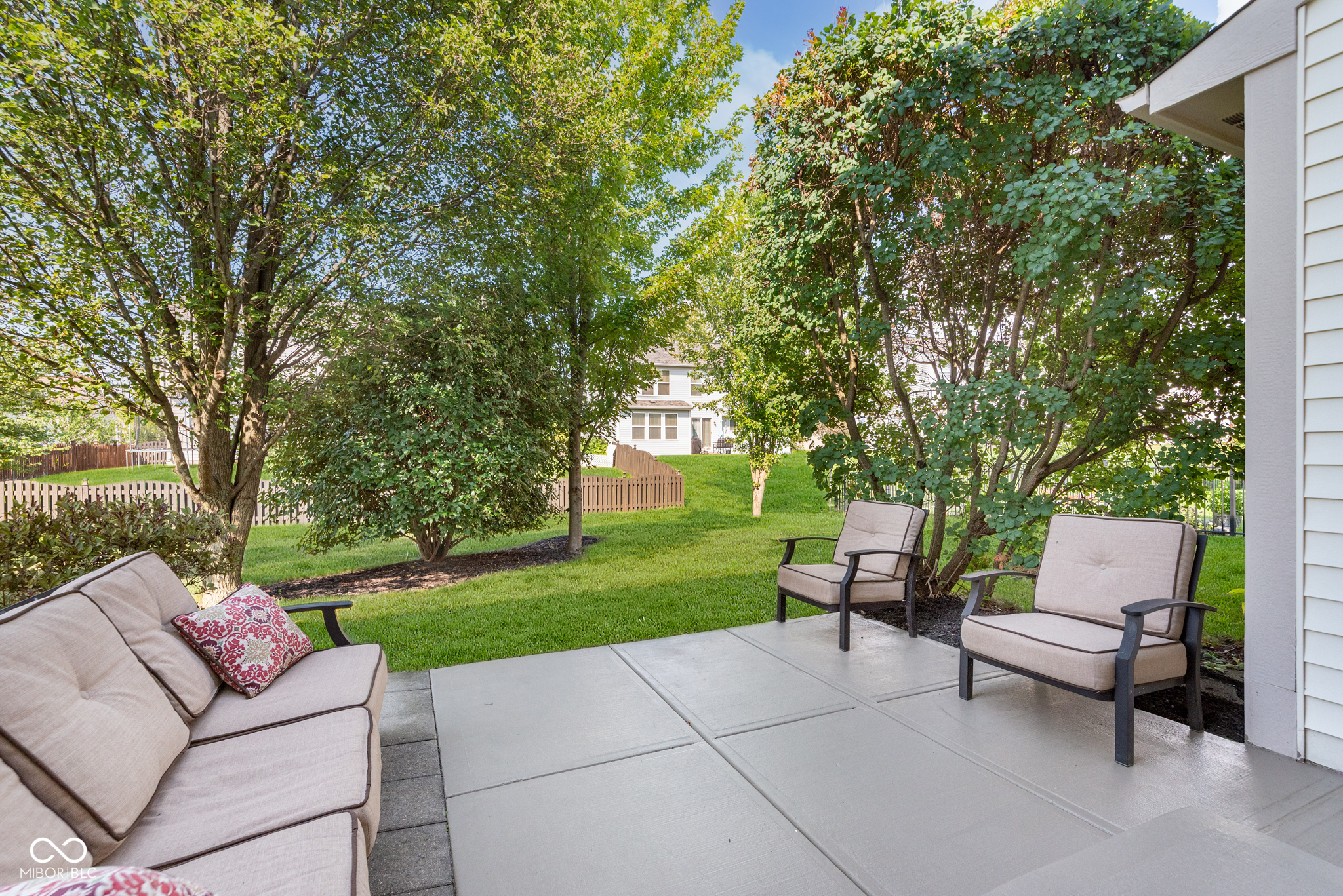 13986 Avalon E Drive Fishers, IN 46037 - Photo 36 of 41