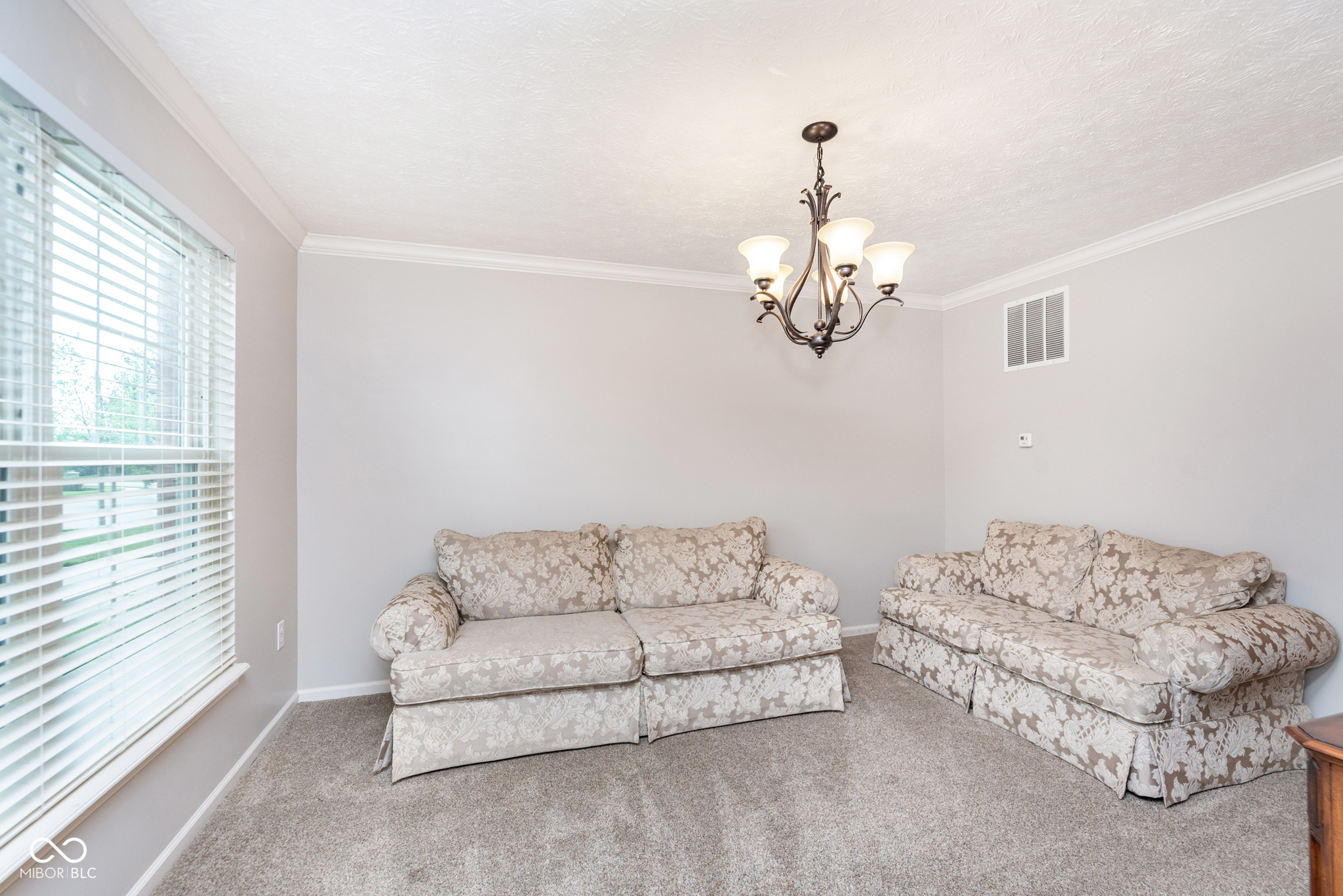 13986 Avalon E Drive Fishers, IN 46037 - Photo 4 of 41