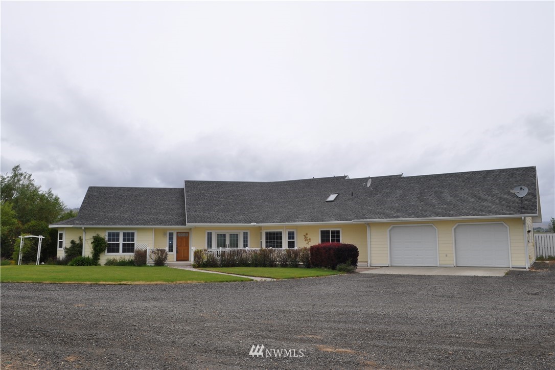3171 Weaver Road Ellensburg, WA 98926 - Photo 1 of 25 Gallery Image 1