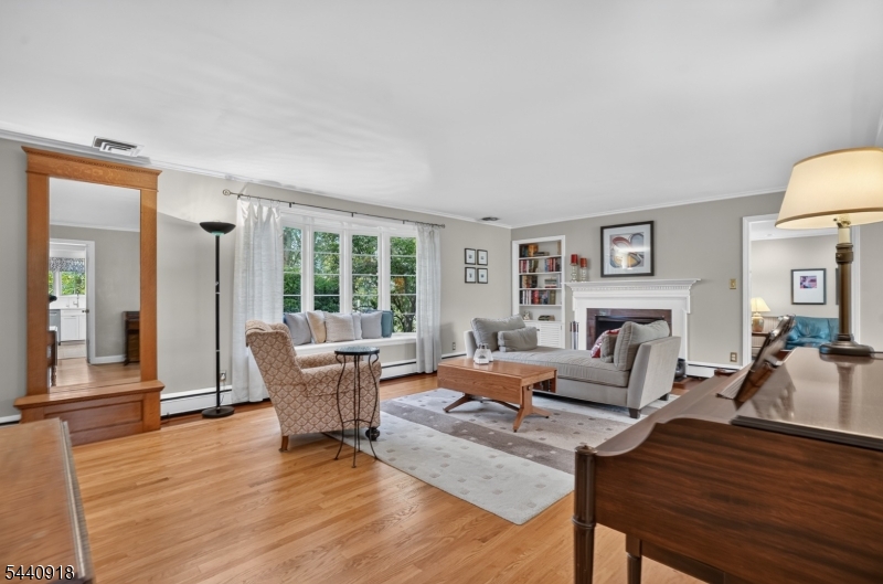 905 Charlotte Road Plainfield, NJ 07060 - Photo 7 of 44