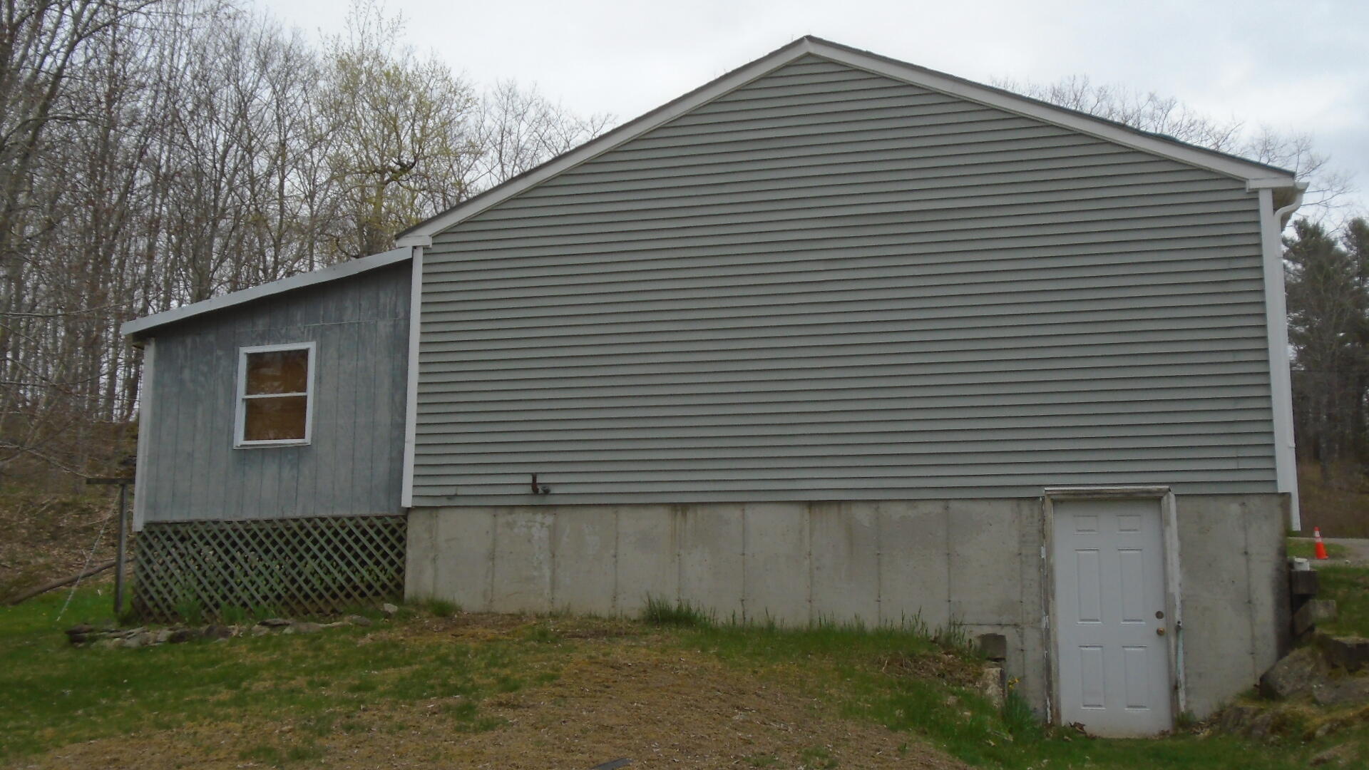 40 Reef Road Waldoboro, ME 04572 - Photo 8 of 26 8 rear