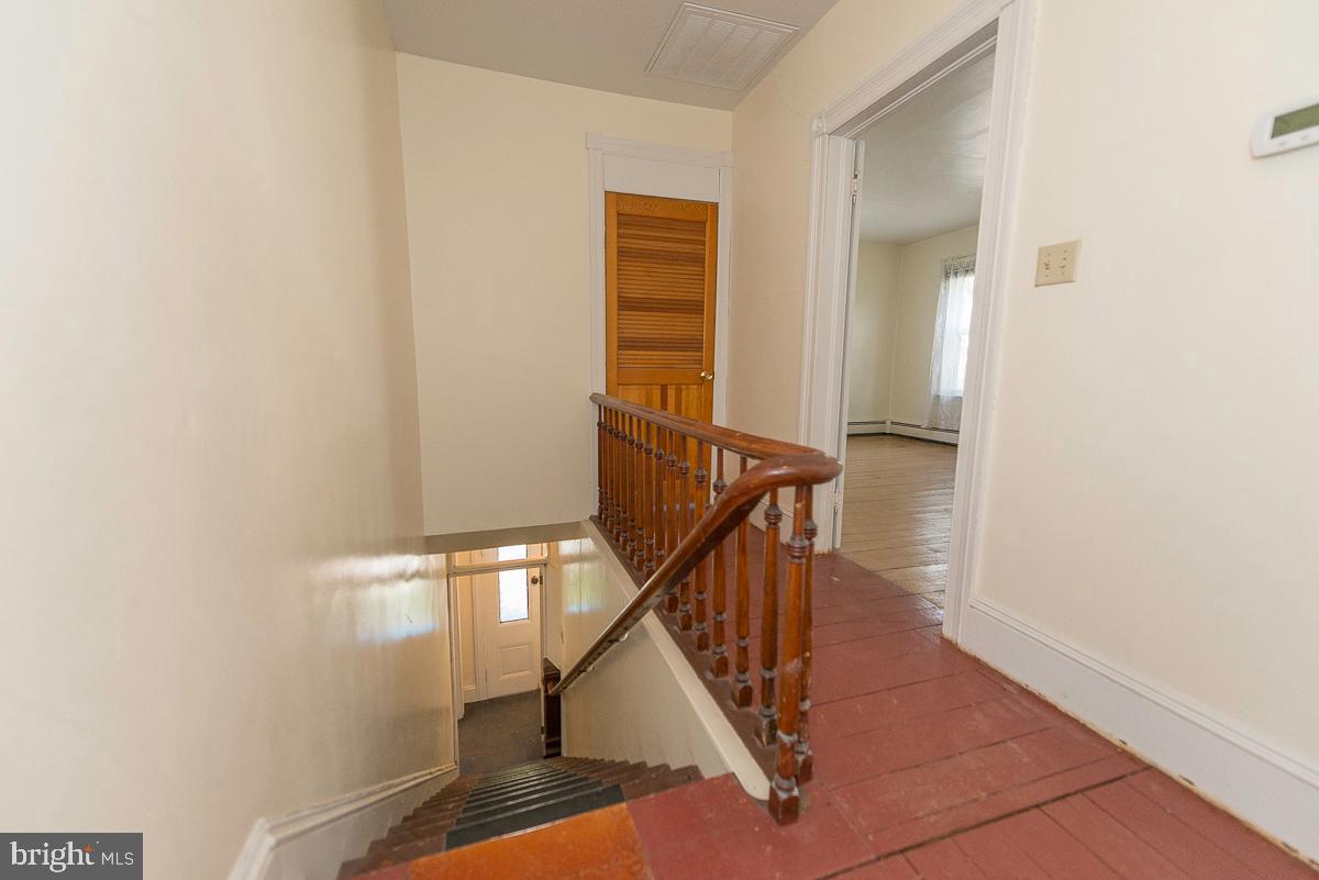 128 Fern Road Riegelsville, PA 18077 - Photo 11 of 29