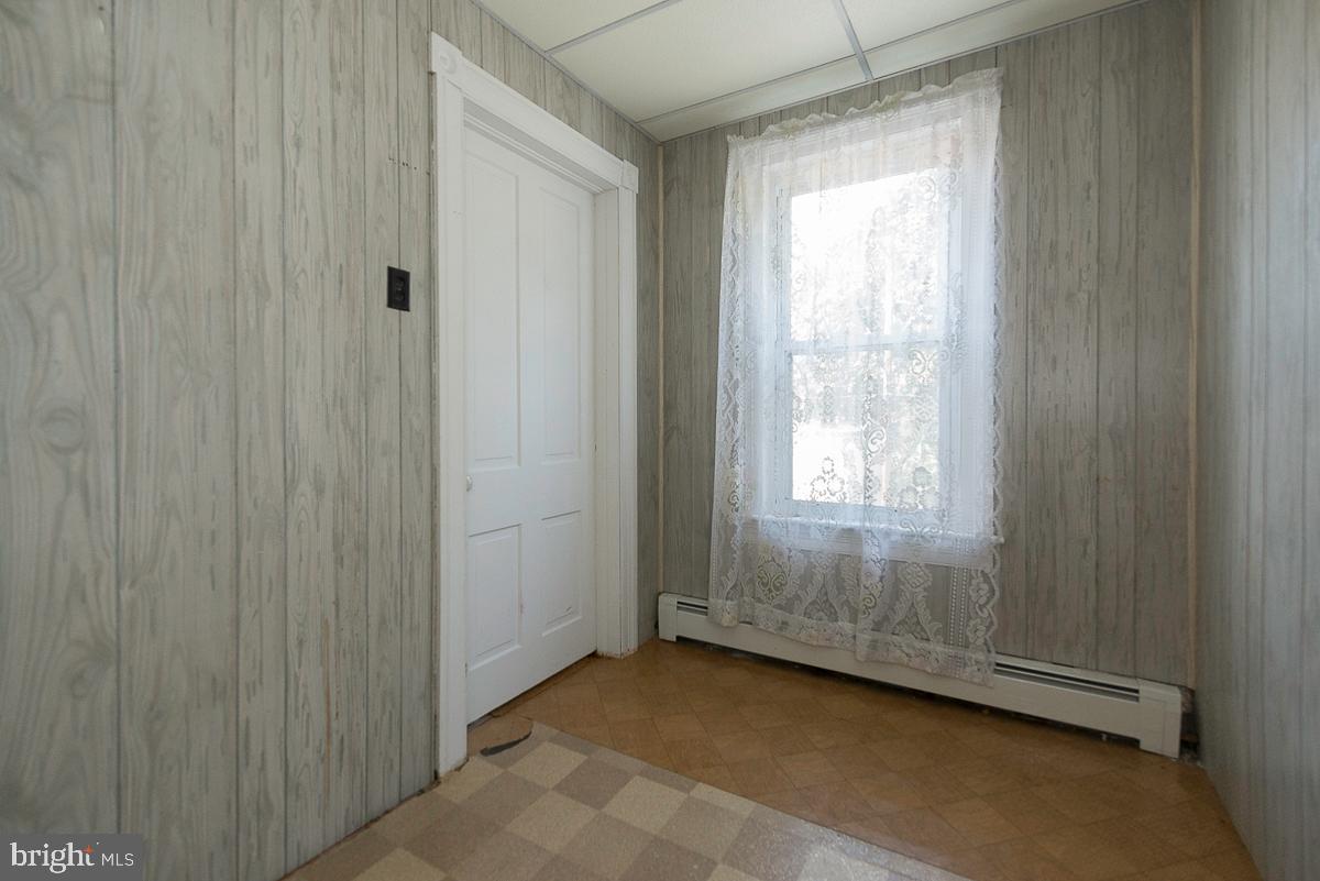 128 Fern Road Riegelsville, PA 18077 - Photo 7 of 29