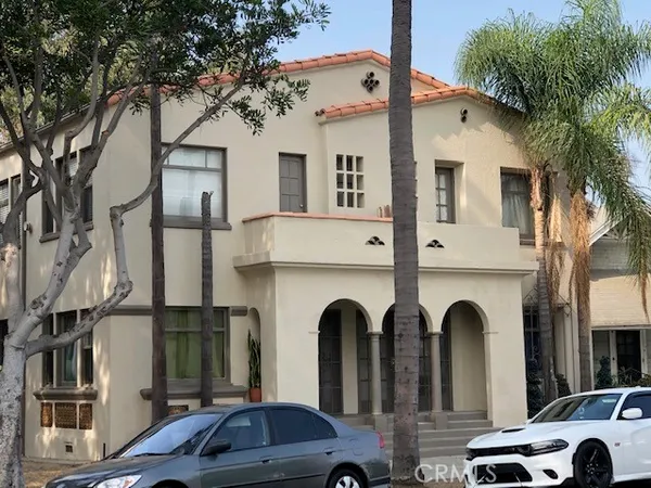 $1,595,000 | 920 North Pk Circle, Long Beach, CA 90813