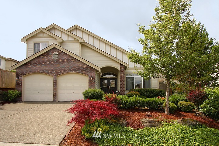 1931 Northeast 35th Place Renton, WA 98056 - Photo 1 of 22 Gallery Image 1