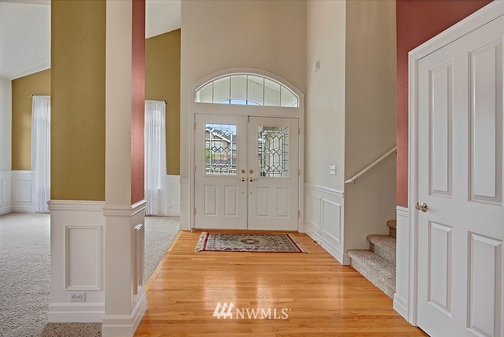 1931 Northeast 35th Place Renton, WA 98056 - Photo 2 of 22 Gallery Image 2