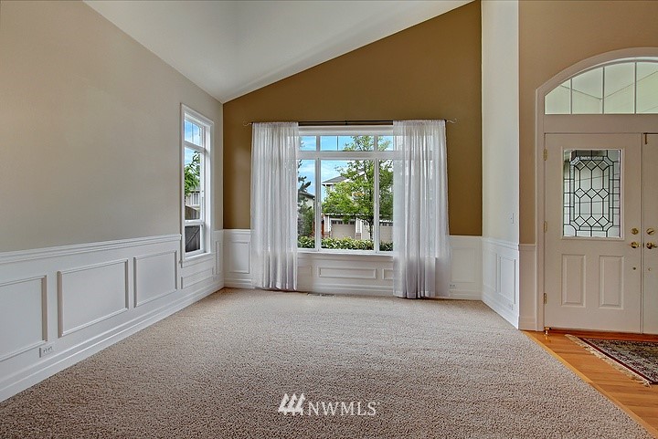 1931 Northeast 35th Place Renton, WA 98056 - Photo 4 of 22 Gallery Image 4