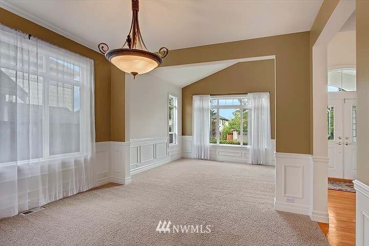 1931 Northeast 35th Place Renton, WA 98056 - Photo 5 of 22 Gallery Image 5
