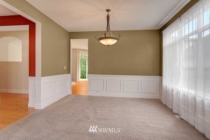1931 Northeast 35th Place Renton, WA 98056 - Photo 6 of 22 Gallery Image 6