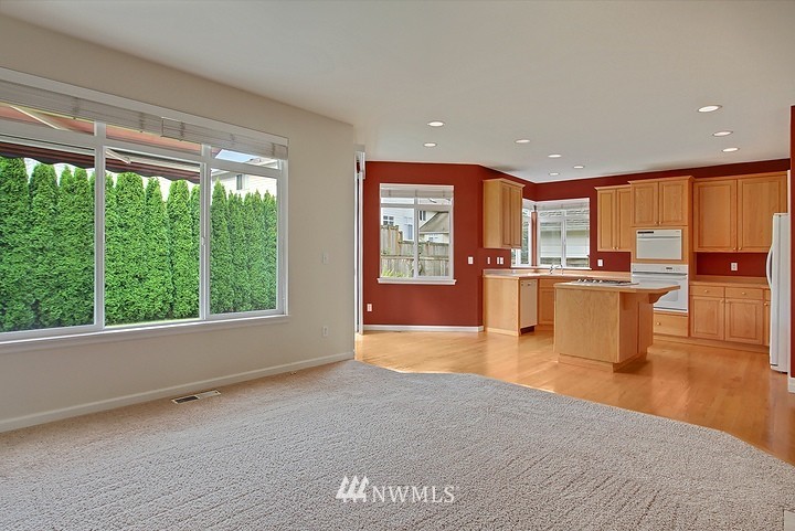 1931 Northeast 35th Place Renton, WA 98056 - Photo 8 of 22 Gallery Image 8