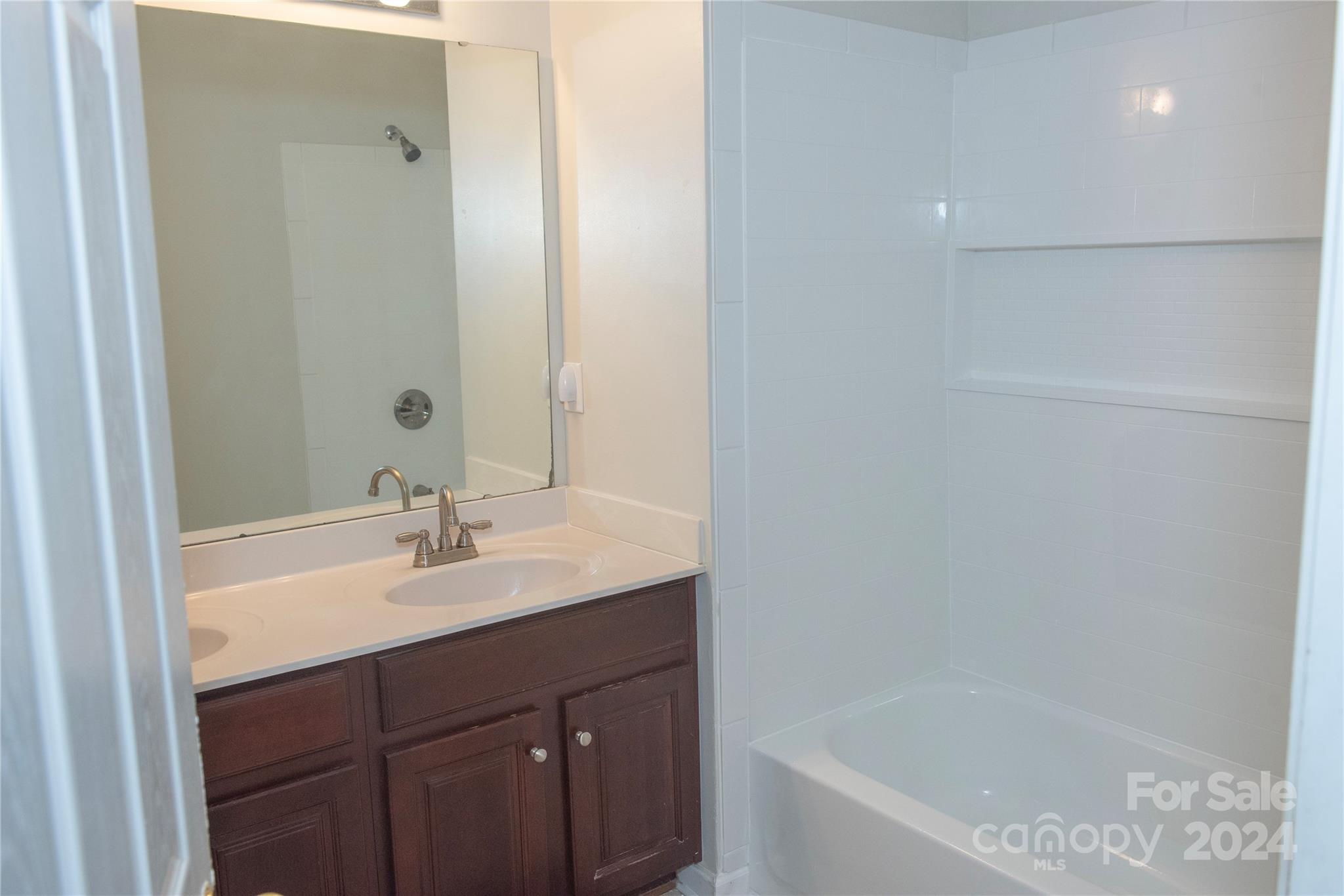 3015 Sweetspire Road Charlotte, NC 28215 - Photo 15 of 19 Gallery Image 15