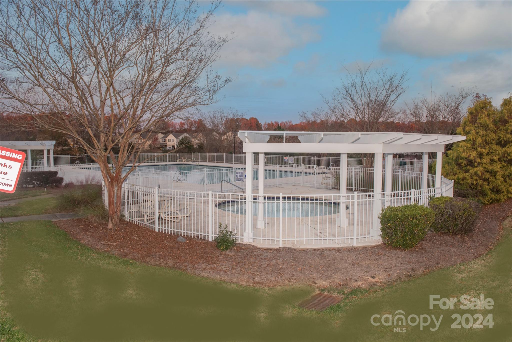 3015 Sweetspire Road Charlotte, NC 28215 - Photo 17 of 19 Gallery Image 17