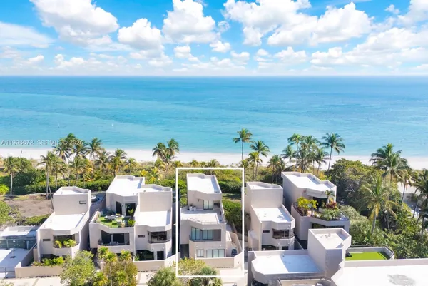 $5,100,000 | 201 Crandon Boulevard, Unit 174, Key Biscayne, FL 33149