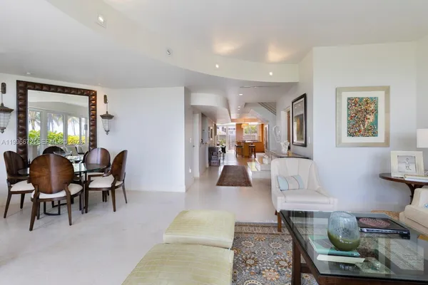 $5,100,000 | 201 Crandon Boulevard, Unit 174, Key Biscayne, FL 33149