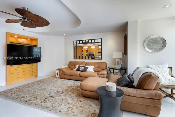 $5,100,000 | 201 Crandon Boulevard, Unit 174, Key Biscayne, FL 33149