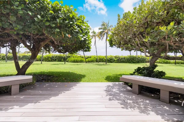 $5,100,000 | 201 Crandon Boulevard, Unit 174, Key Biscayne, FL 33149
