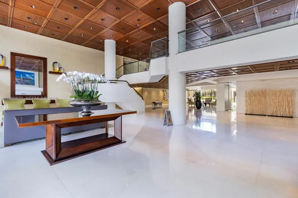 $5,100,000 | 201 Crandon Boulevard, Unit 174, Key Biscayne, FL 33149