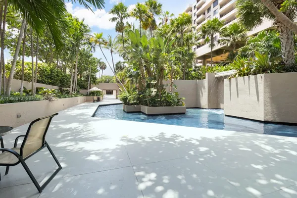 $5,100,000 | 201 Crandon Boulevard, Unit 174, Key Biscayne, FL 33149