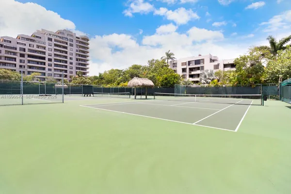 $5,100,000 | 201 Crandon Boulevard, Unit 174, Key Biscayne, FL 33149