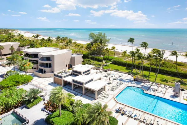 $5,100,000 | 201 Crandon Boulevard, Unit 174, Key Biscayne, FL 33149