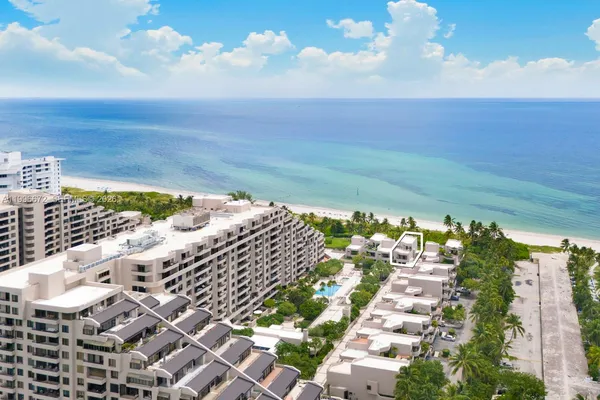 $5,100,000 | 201 Crandon Boulevard, Unit 174, Key Biscayne, FL 33149