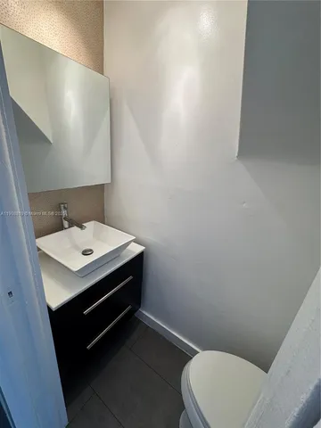 $2,500 | 3011 Southwest 1st Avenue, Unit 12, Miami, FL 33129