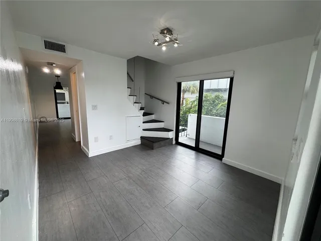 $2,500 | 3011 Southwest 1st Avenue, Unit 12, Miami, FL 33129