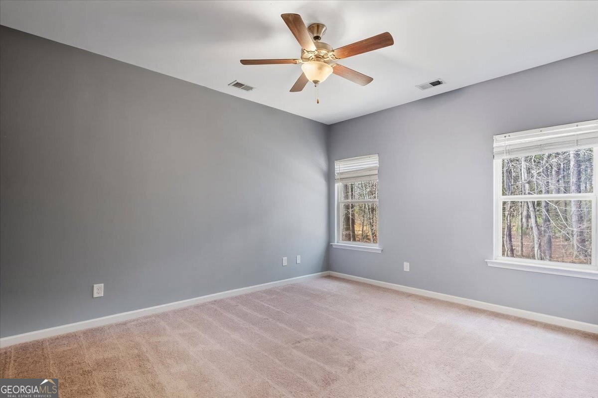 15 Grandberry Court Southwest Rome, GA 30165 - Photo 17 of 23 an empty room with a window