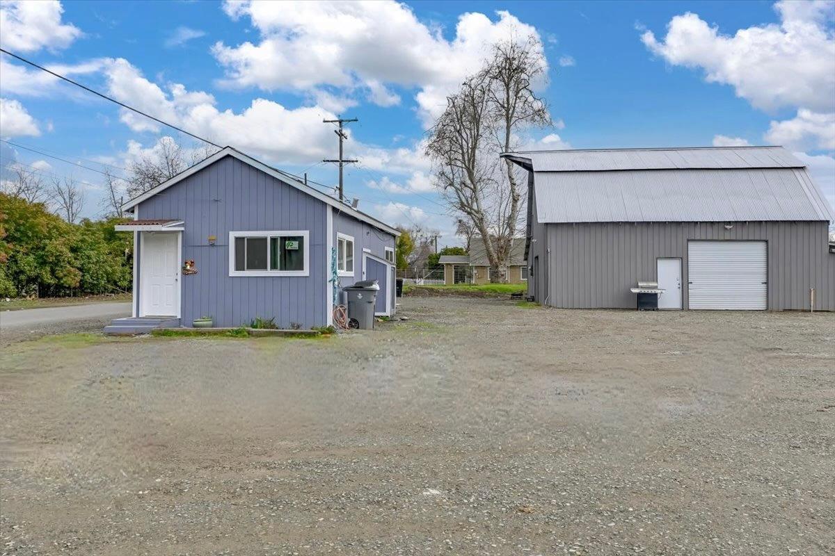 108 Archer Avenue Gridley, CA 95948 - Photo 3 of 84