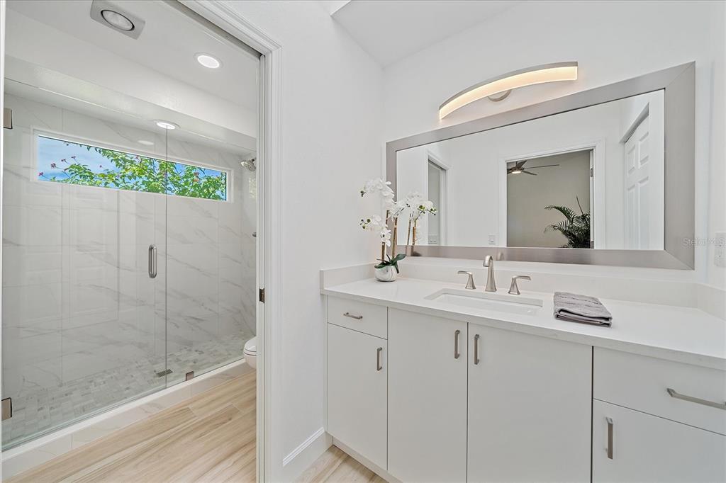 1684 Pintail Way Sarasota, FL 34231 - Photo 22 of 35
